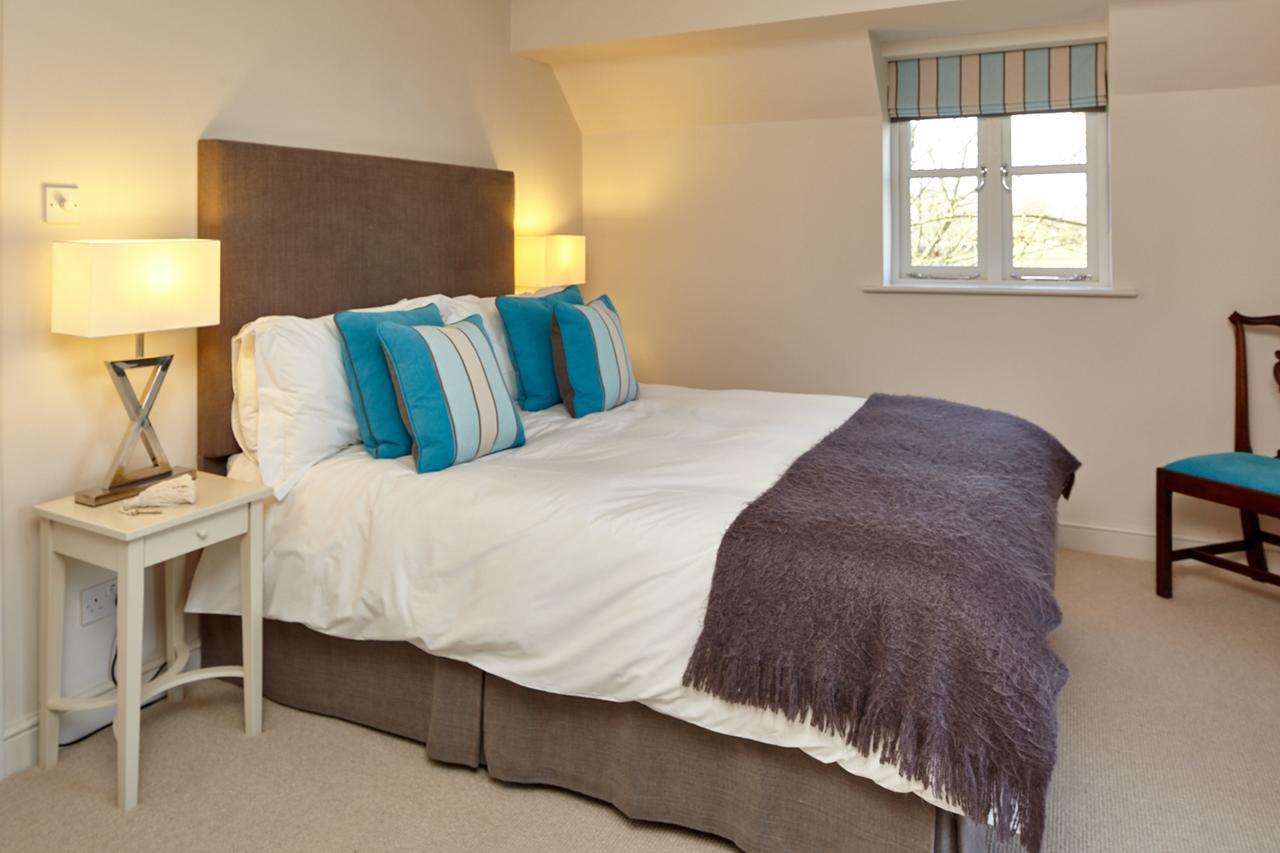 Duchy Rag House Bed & Breakfast Swindon Exterior photo
