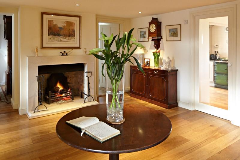Duchy Rag House Bed & Breakfast Swindon Exterior photo